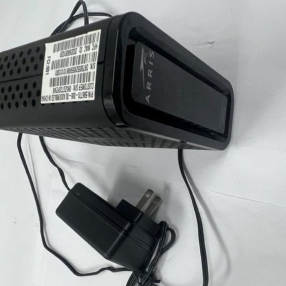 Arris Touchstone SB6182 with powercord EUC - Picture 1 of 4